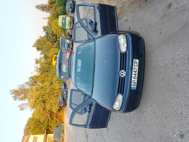 VW Golf 1.9 - автомобили, коли, обяви за нови и употребявани 5