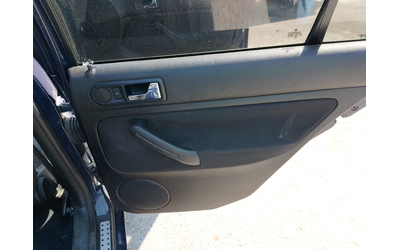 VW Golf 1.9 - автомобили, коли, обяви за нови и употребявани 6