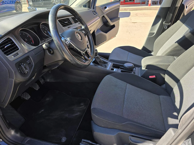 VW Golf 1.2 BENZ - автомобили, коли, обяви за нови и употребявани 12