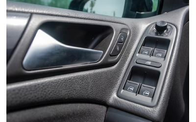 VW Golf 1.6TDI-AUTOMATIC-КОЖА-ПАНОРАМА-6М ГАРАНЦИЯ! - автомобили, коли, обяви за нови и употребявани 13