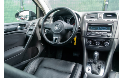 VW Golf 1.6TDI-AUTOMATIC-КОЖА-ПАНОРАМА-6М ГАРАНЦИЯ! - автомобили, коли, обяви за нови и употребявани 8