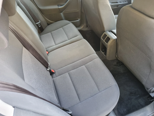 VW Golf 1, 600 EURO4 - автомобили, коли, обяви за нови и употребявани 9