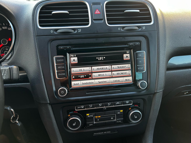 VW Golf, 2012 г., 250000 км, 105 к.с. - автомобили, коли, обяви за нови и употребявани 2