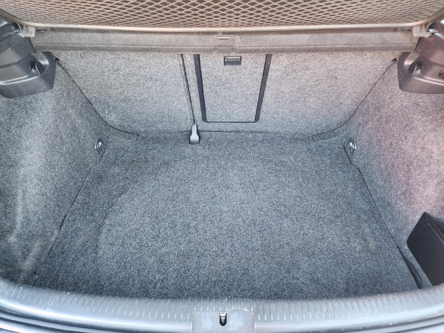 VW Golf 2.0TDI - автомобили, коли, обяви за нови и употребявани 12