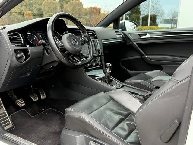 VW Golf 2.0TSI R 4motion - автомобили, коли, обяви за нови и употребявани 10