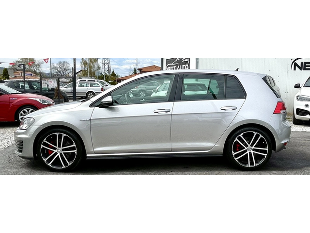 VW Golf - автомобили, коли, обяви за нови и употребявани 7