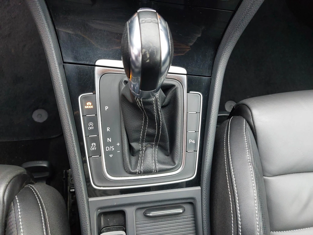 VW Golf 7 R 2, 0TSI 300ps 4x4 - автомобили, коли, обяви за нови и употребявани 11