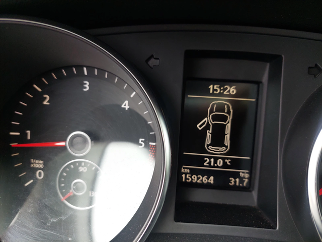 VW Golf 6 2, 0TDI 140ps EURO 5 - автомобили, коли, обяви за нови и употребявани 9