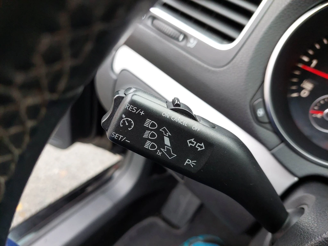 VW Golf 6 2, 0TDI AUTOMATIC - автомобили, коли, обяви за нови и употребявани 12