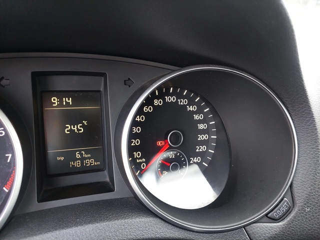 VW Golf 1, 4i 80ps СТАРИЯ МОТОР!!! - автомобили, коли, обяви за нови и употребявани 8