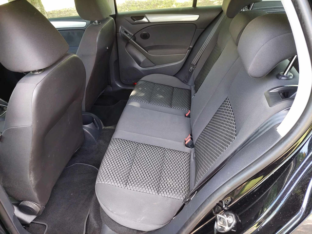 VW Golf 1, 4i 80ps СТАРИЯ МОТОР!!! - автомобили, коли, обяви за нови и употребявани 7