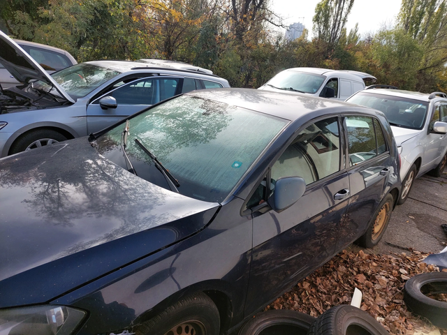 VW Golf 7 1, 2i 86ps CJZ мотор - автомобили, коли, обяви за нови и употребявани 1