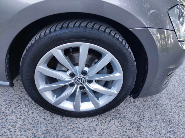 VW Golf 7 1, 6TDI 110ps AUT NAVI - автомобили, коли, обяви за нови и употребявани 12