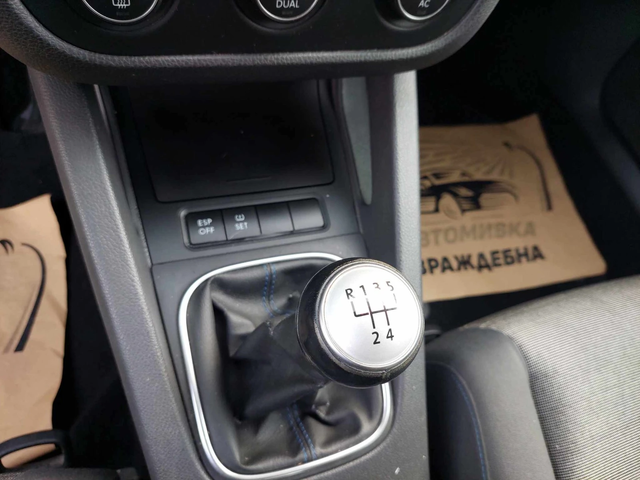 VW Golf 1, 6i 102ps  НЕ Е FSI !!! - автомобили, коли, обяви за нови и употребявани 11