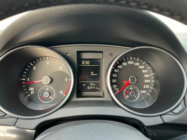 VW Golf 1.6TDI 105к.с. Парктроник/ Навигация/Euro5A/Италия - автомобили, коли, обяви за нови и употребявани 13