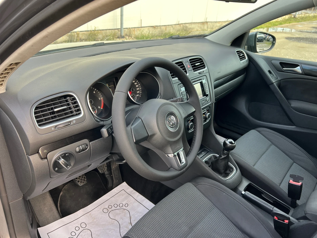 VW Golf 1.6TDI 105к.с. Парктроник/ Навигация/Euro5A/Италия - автомобили, коли, обяви за нови и употребявани 9