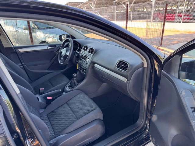 VW Golf 1.6TDI 105кс * ПЕРФЕКТЕН* - автомобили, коли, обяви за нови и употребявани 8
