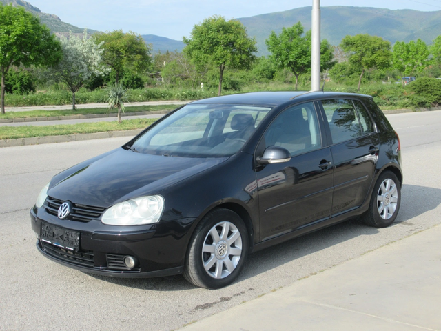 VW Golf 2.0TDI 140ps 6ск - автомобили, коли, обяви за нови и употребявани 0