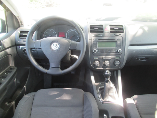 VW Golf 2.0TDI 140ps 6ск - автомобили, коли, обяви за нови и употребявани 12