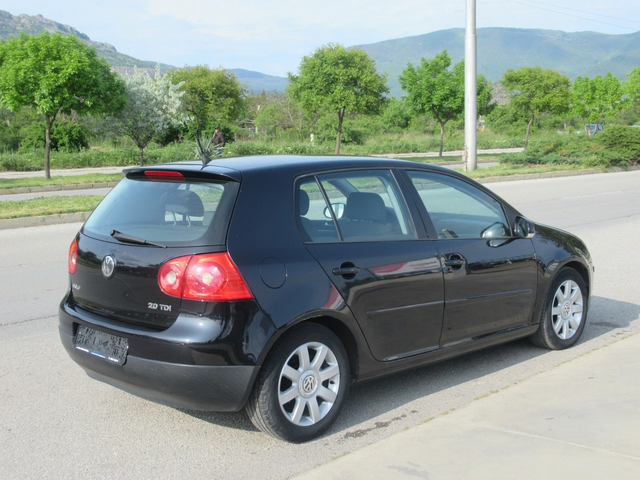 VW Golf 2.0TDI 140ps 6ск - автомобили, коли, обяви за нови и употребявани 4