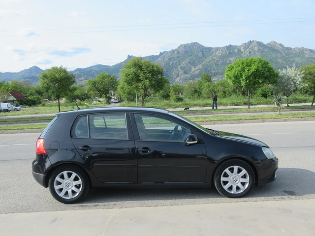 VW Golf 2.0TDI 140ps 6ск - автомобили, коли, обяви за нови и употребявани 5