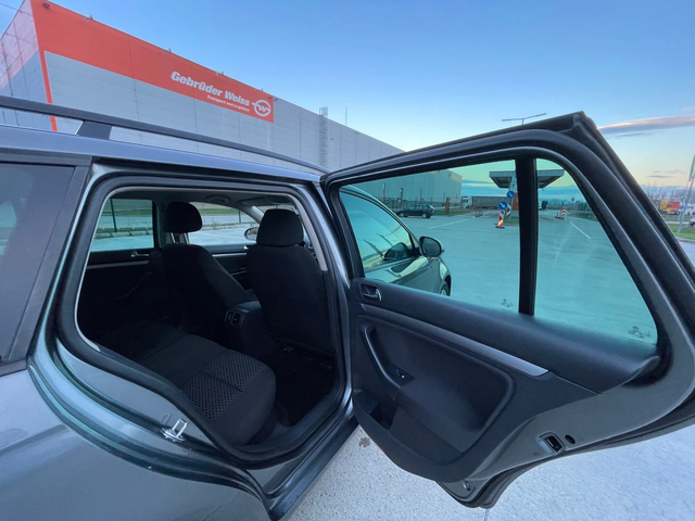 VW Golf 1.6i Germany - автомобили, коли, обяви за нови и употребявани 13