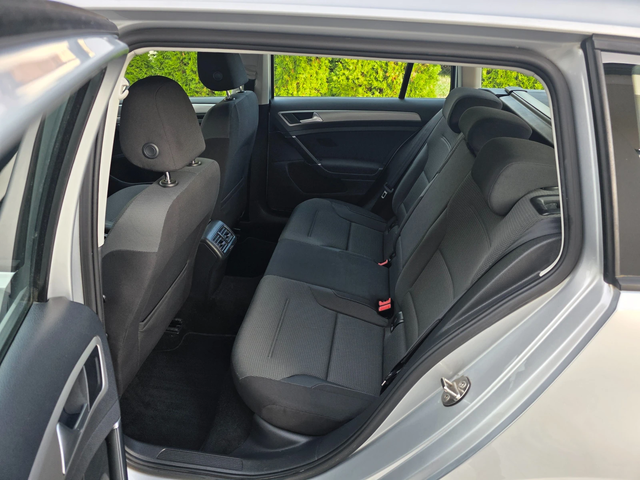 VW Golf 1.4 GDI - автомобили, коли, обяви за нови и употребявани 8