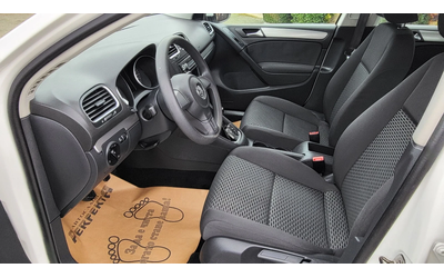 VW Golf 1.6 TDI 105к.с. - автомобили, коли, обяви за нови и употребявани 11