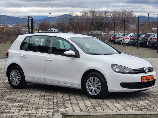 VW Golf 1.6 TDI 105к.с. - автомобили, коли, обяви за нови и употребявани 5