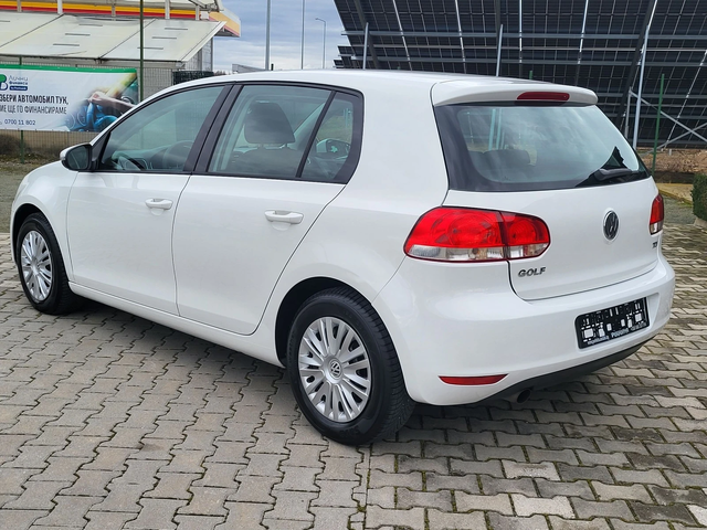 VW Golf 1.6 TDI 105к.с. - автомобили, коли, обяви за нови и употребявани 9