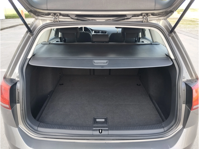 VW Golf 1.6TDI DSG - автомобили, коли, обяви за нови и употребявани 13