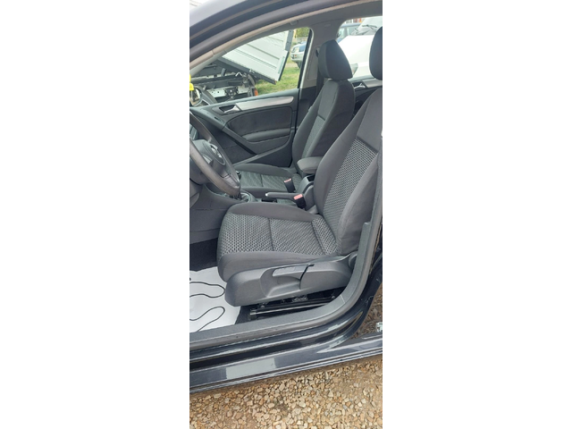 VW Golf 1.6 ГАЗ КЛИМА - автомобили, коли, обяви за нови и употребявани 6