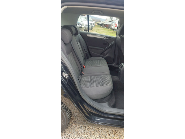 VW Golf 1.6 ГАЗ КЛИМА - автомобили, коли, обяви за нови и употребявани 8