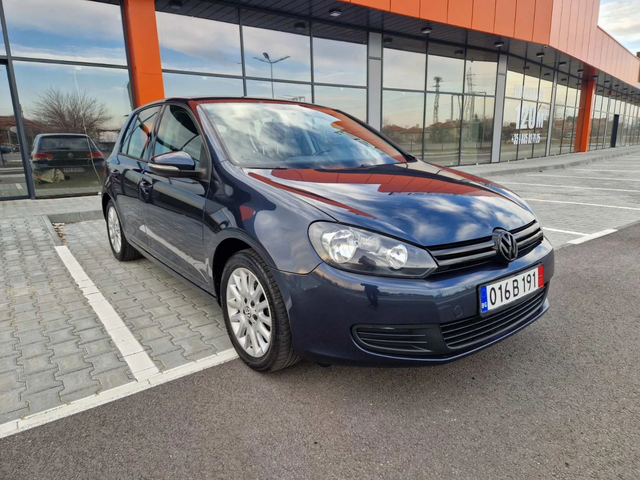 VW Golf 1.4 /80 к.с. - автомобили, коли, обяви за нови и употребявани 1