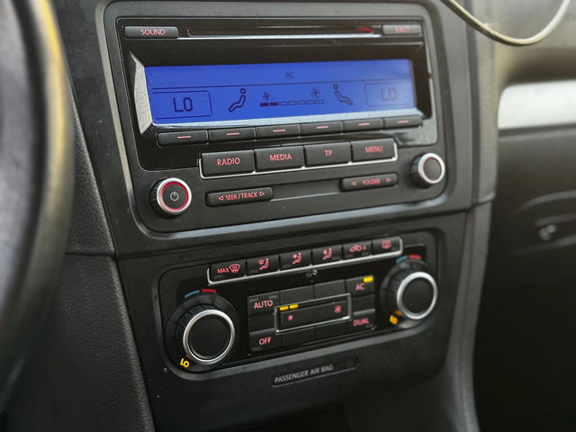 VW Golf 1.6TDI/105kc./DSG - автомобили, коли, обяви за нови и употребявани 14