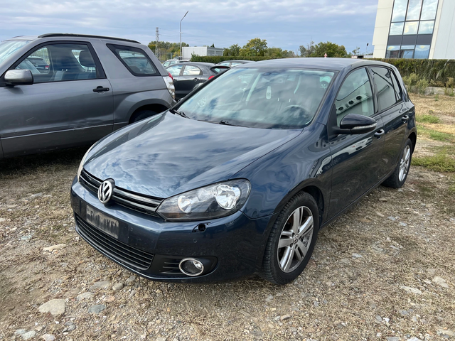 VW Golf 1.2 - автомобили, коли, обяви за нови и употребявани 0