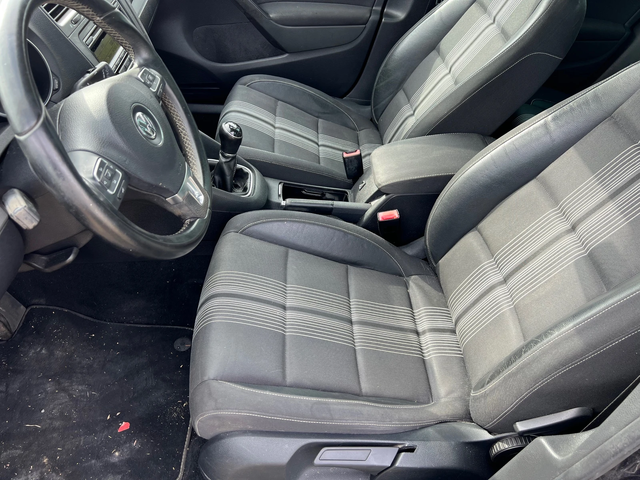 VW Golf 1.2 - автомобили, коли, обяви за нови и употребявани 8