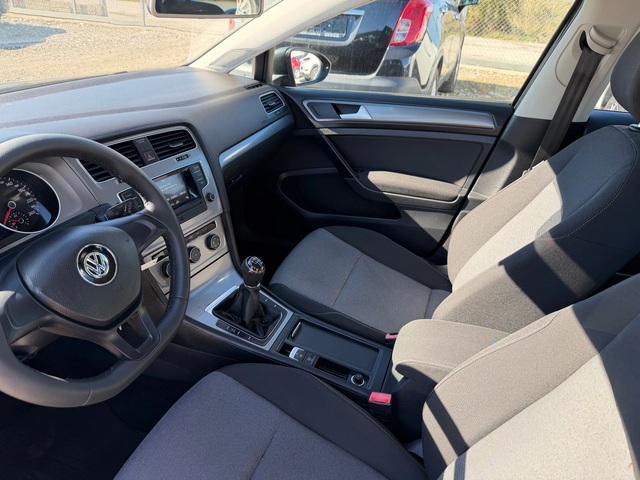 VW Golf 1.4 TGI - автомобили, коли, обяви за нови и употребявани 10