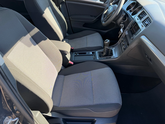 VW Golf 1.4 TGI - автомобили, коли, обяви за нови и употребявани 11