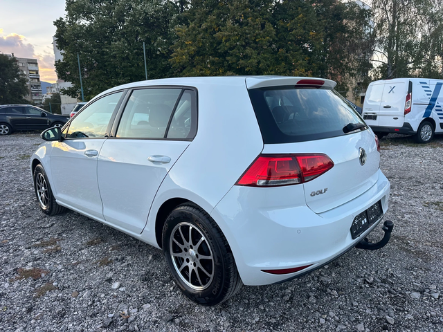 VW Golf 1.2TSI 86kc 4цилиндри ремък - автомобили, коли, обяви за нови и употребявани 2