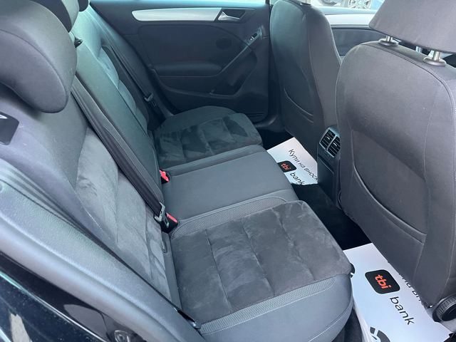 VW Golf 2.0 TDI DSG - автомобили, коли, обяви за нови и употребявани 8