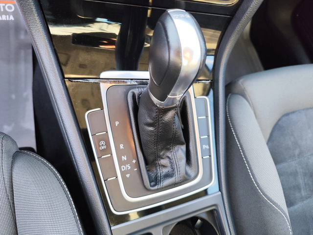 VW Golf 7* 1.6TDi* DSG-АВТОМАТИК* EURO6B* NAVI* - автомобили, коли, обяви за нови и употребявани 9