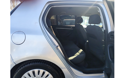 VW Golf 1.9TDi* KLIMATRONIK* - автомобили, коли, обяви за нови и употребявани 11