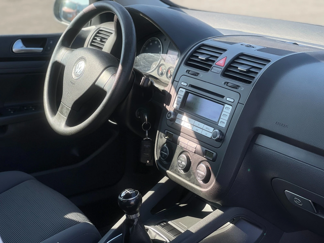 VW Golf 1.4i - автомобили, коли, обяви за нови и употребявани 13