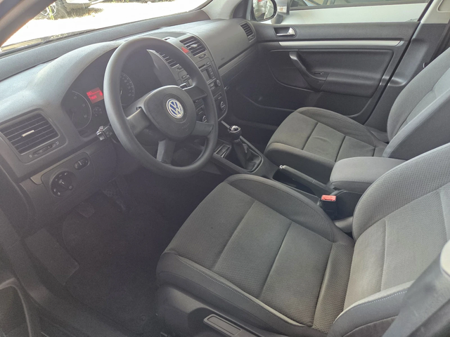 VW Golf 1.9tdi* klima* - автомобили, коли, обяви за нови и употребявани 11