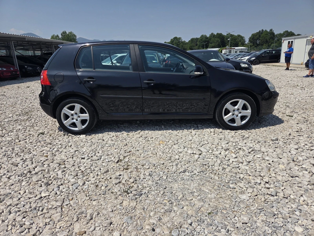 VW Golf 1.9tdi* klima* - автомобили, коли, обяви за нови и употребявани 2