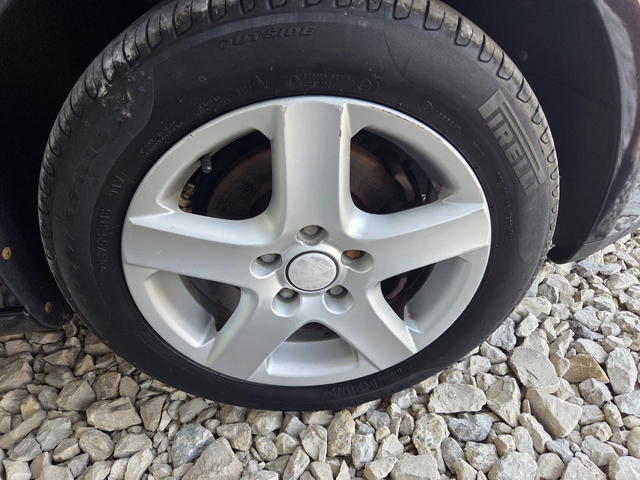 VW Golf 1.9tdi* klima* - автомобили, коли, обяви за нови и употребявани 9