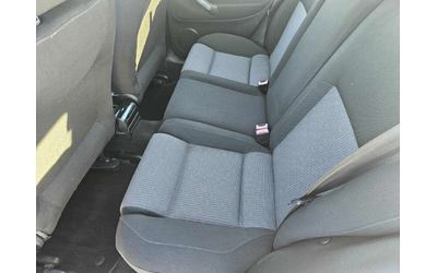 VW Golf 1.9TDI - автомобили, коли, обяви за нови и употребявани 11