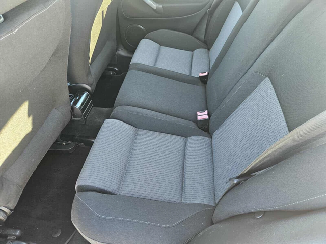 VW Golf 1.9TDI - автомобили, коли, обяви за нови и употребявани 11