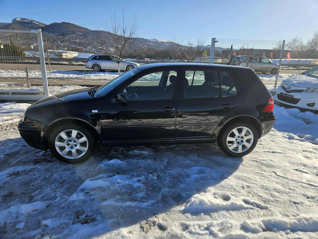 VW Golf 1.9TDI - автомобили, коли, обяви за нови и употребявани 1